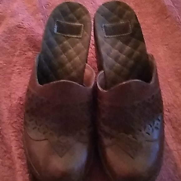 Clogs/ shoes - Picture 3 of 4